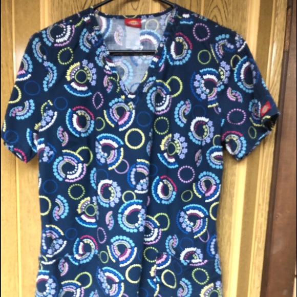Dickies Tops - Dickies scrubs small